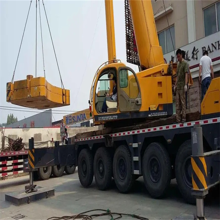 枝江当地吊车出租|机器吊装|75吨|工厂搬迁服务